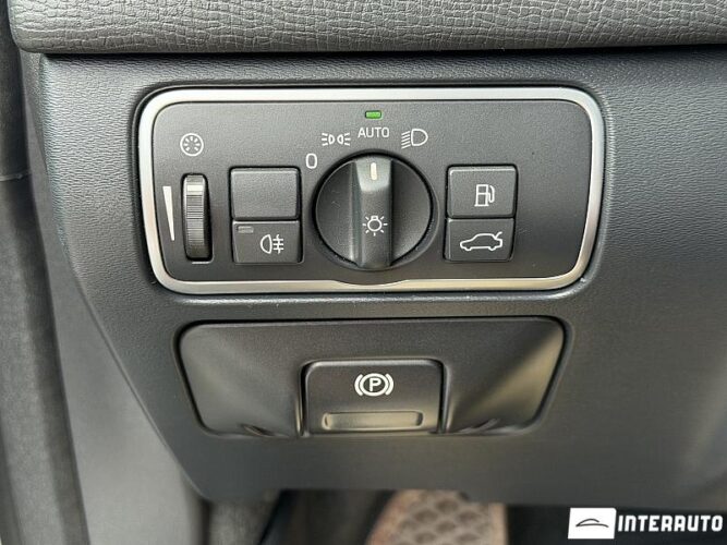 volvo XC 60 2015