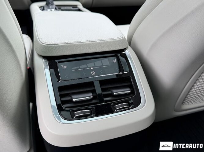 Volvo XC 90 52 volvo XC 90 2020
