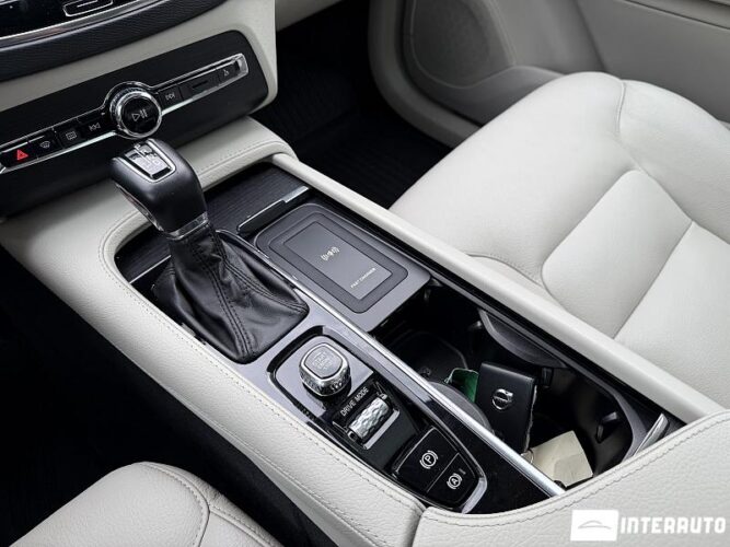 Volvo XC 90 50 volvo XC 90 2020