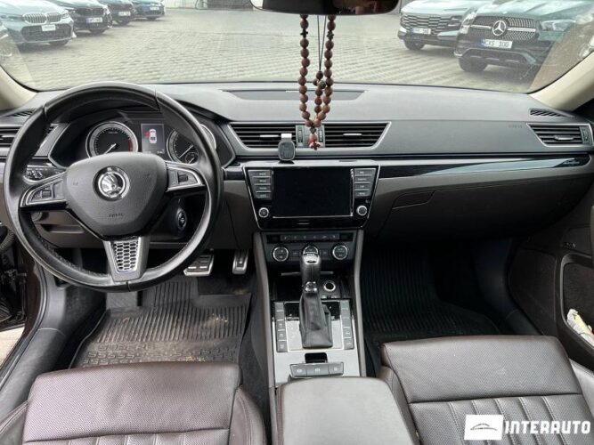 Skoda Superb 43 skoda Superb 2016