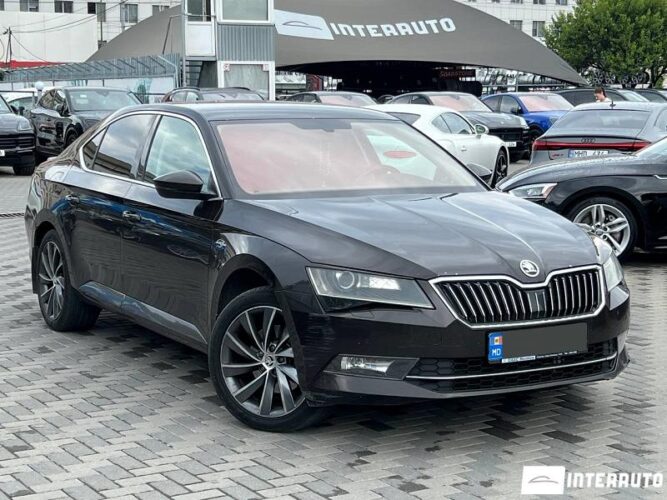 Skoda Superb 2016 doar la InterAuto
