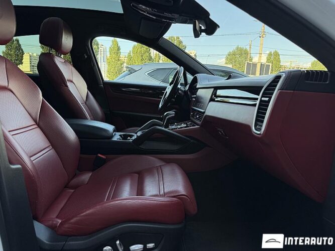Porsche Cayenne Coupe 56 porsche Cayenne Coupe 2020