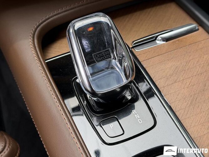 volvo XC 90 2020