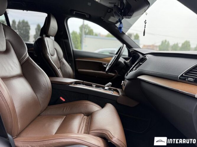 volvo XC 90 2020