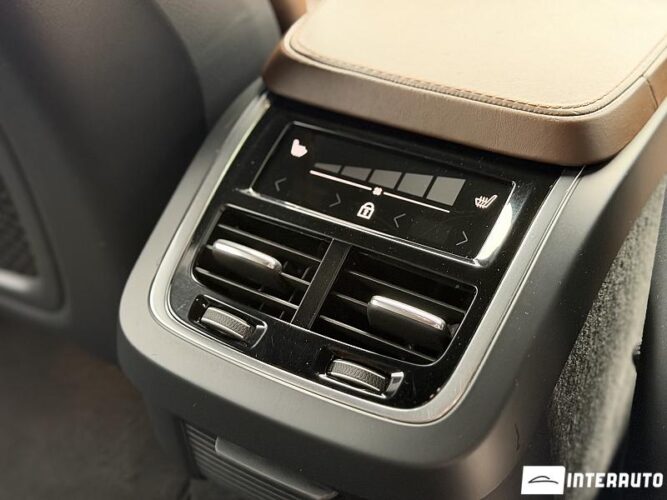 volvo XC 90 2020