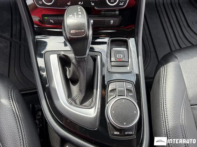 bmw 225XE 2018