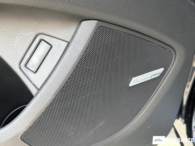 Audi Q7 49 audi Q7 2012