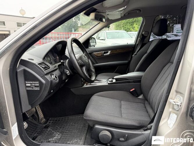 Mercedes C 220 36 mercedes C 220 2007