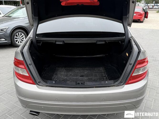 Mercedes C 220 48 mercedes C 220 2007