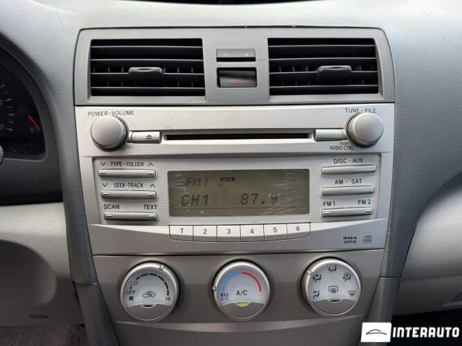 toyota Camry 2010