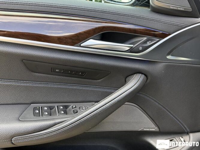 BMW 530e 37 bmw 530e 2017