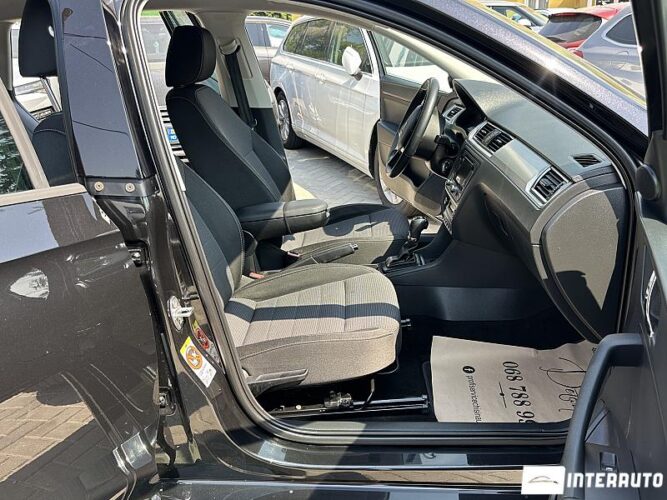 Skoda Rapid 43 skoda Rapid 2014