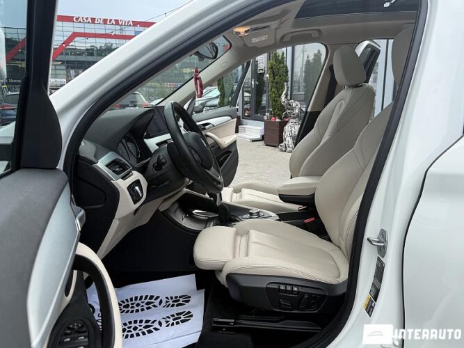 BMW X1 2.5e 40 bmw X1 2.5e 2020