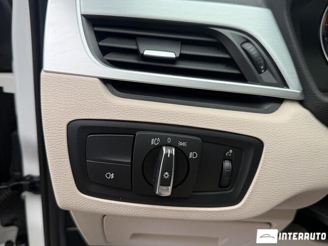 BMW X1 2.5e 55 bmw X1 2.5e 2020
