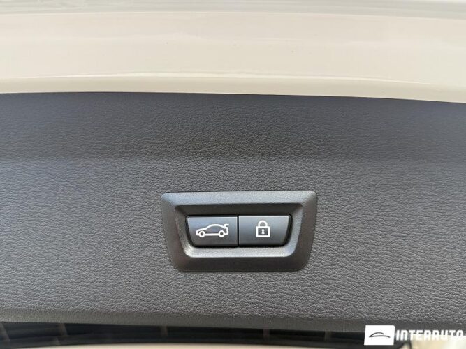BMW X1 2.5e 58 bmw X1 2.5e 2020