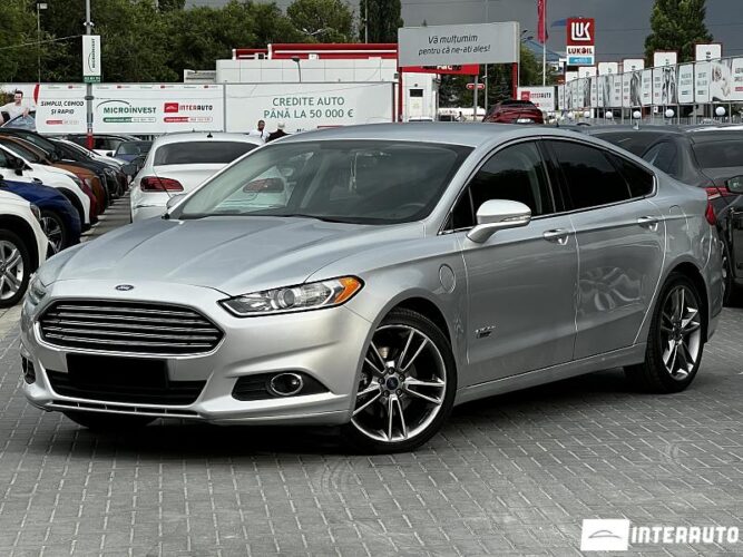 Ford Fusion 2015 doar la InterAuto