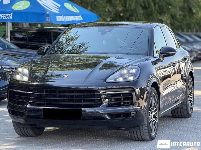 Porsche Cayenne S 2018 doar la InterAuto