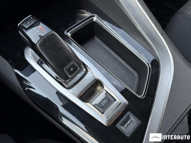 Peugeot 3008 36 peugeot 3008 2018