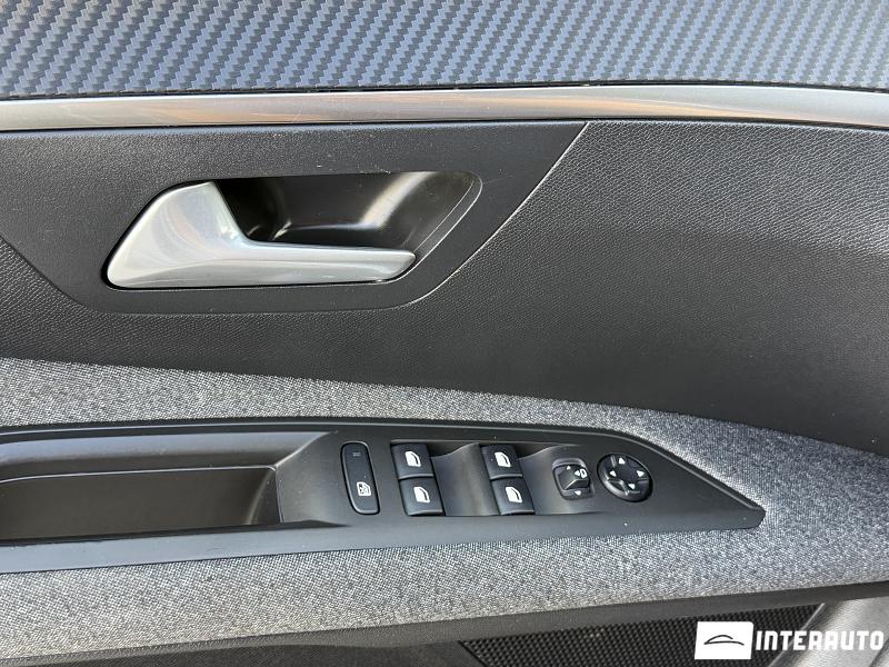 peugeot 3008 2018