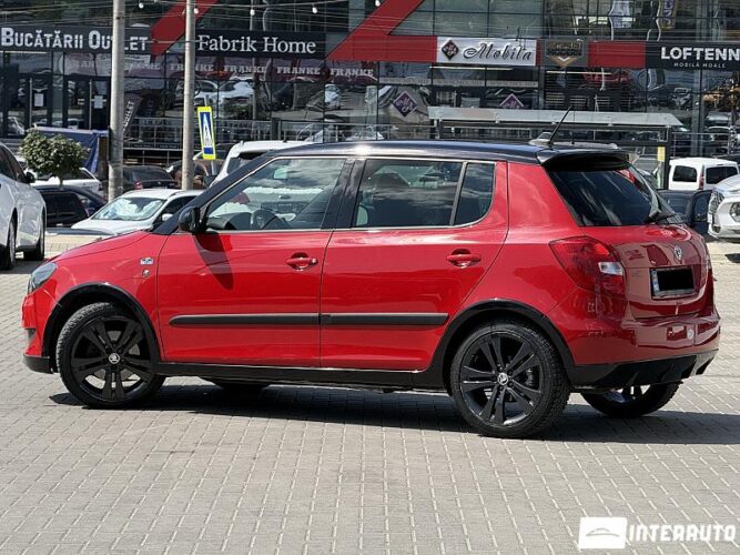Skoda Fabia 33 skoda Fabia 2012