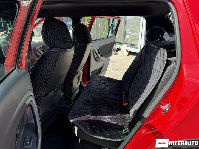 Skoda Fabia 44 skoda Fabia 2012