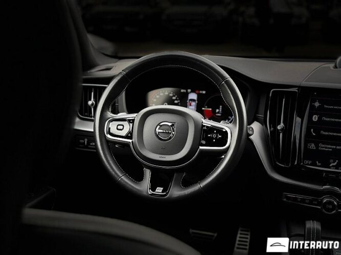 volvo XC 60 2020