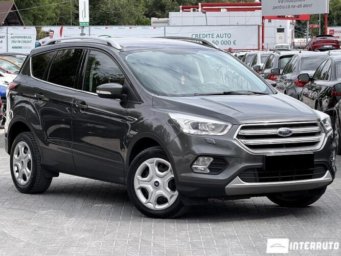 Ford Kuga 2017 doar la InterAuto