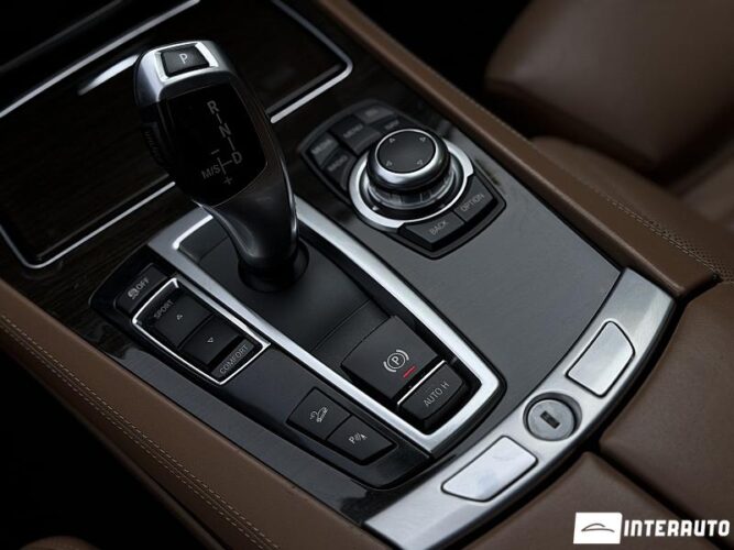 BMW 740 58 bmw 740 2012