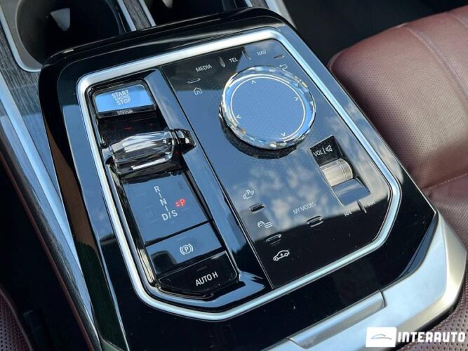 BMW 740 57 bmw 740 2022