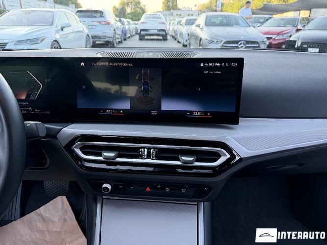 bmw 330E 2023