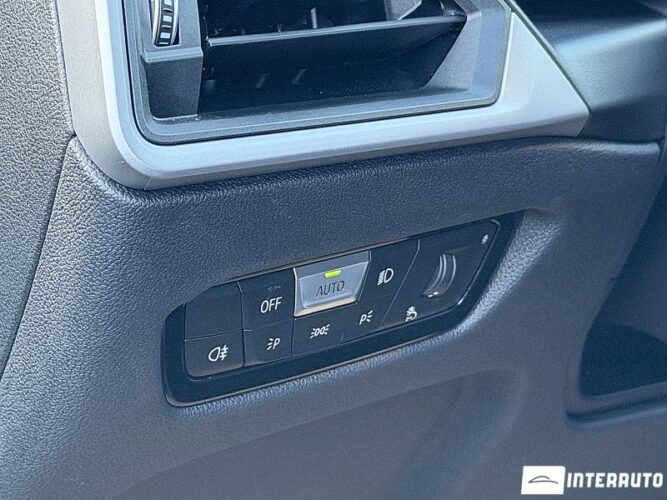 bmw 330E 2023
