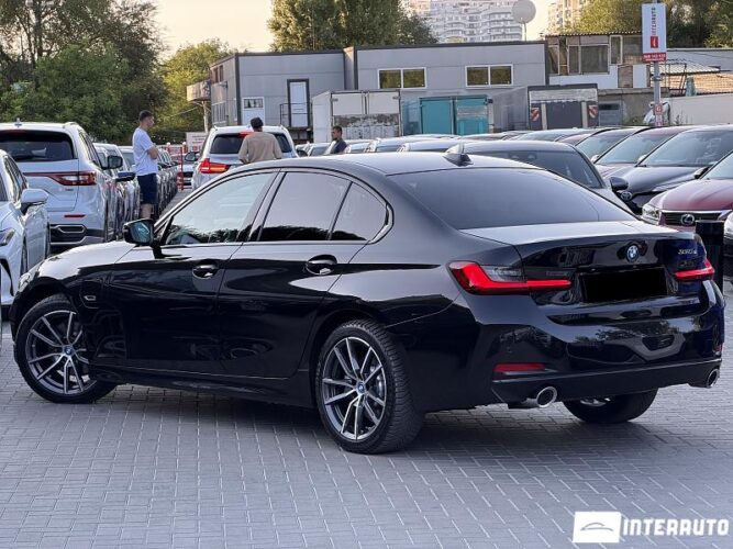 bmw 330E 2023