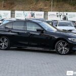 BMW 330 2019