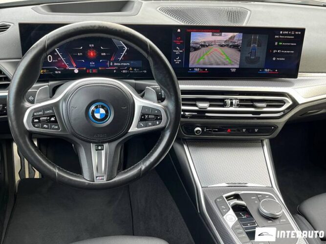 BMW 330E 43 bmw 330E 2022