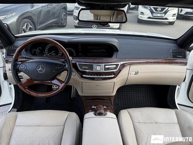 Mercedes S 350 41 mercedes S 350 2011
