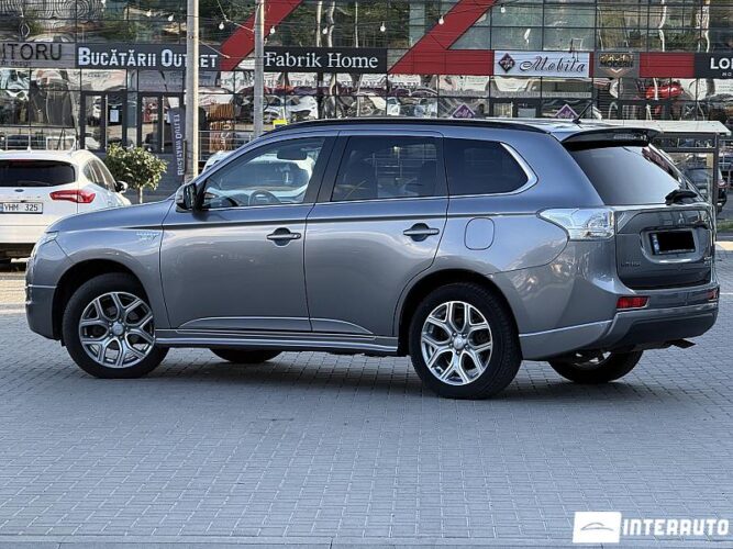 mitsubishi Outlander 2014