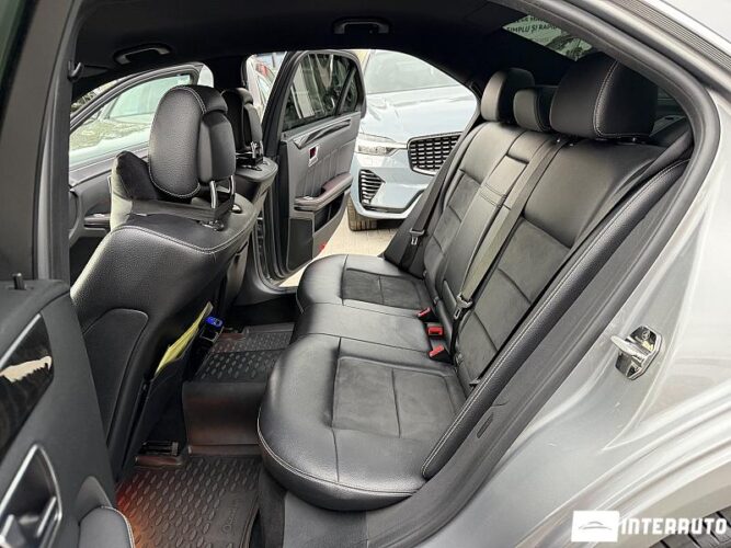 Mercedes E 220 34 mercedes E 220 2012
