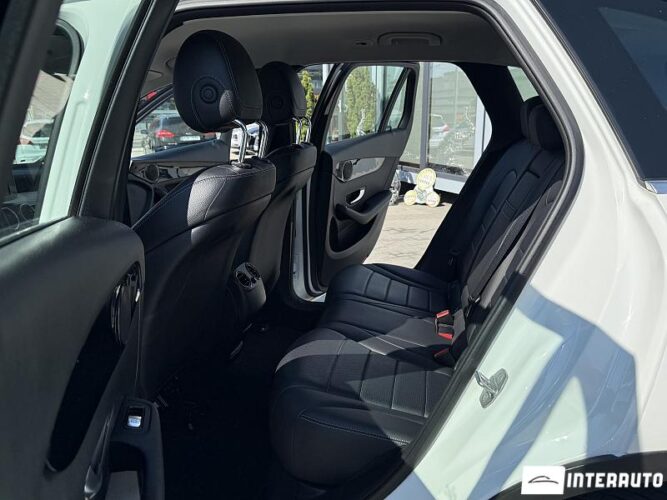Mercedes GLC 350e 46 mercedes GLC 350e 2018