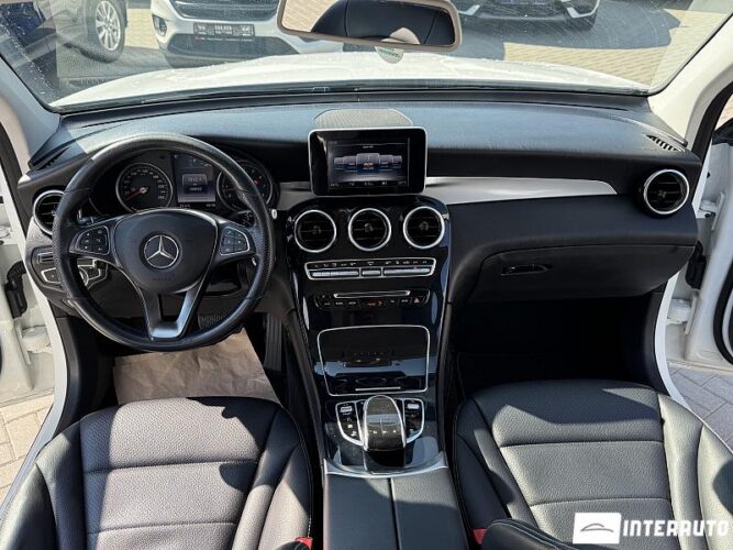 Mercedes GLC 350e 37 mercedes GLC 350e 2018