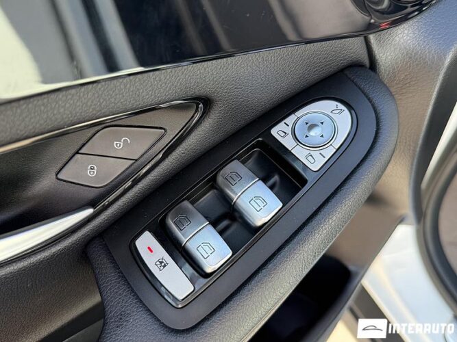 Mercedes GLC 350e 49 mercedes GLC 350e 2018