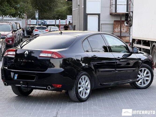 renault Laguna 2015