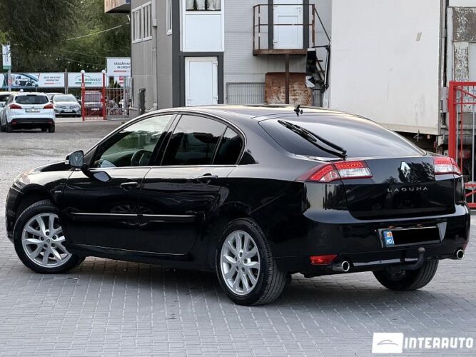 renault Laguna 2015
