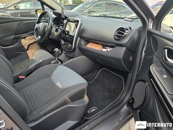 Renault Clio 47 renault Clio 2015