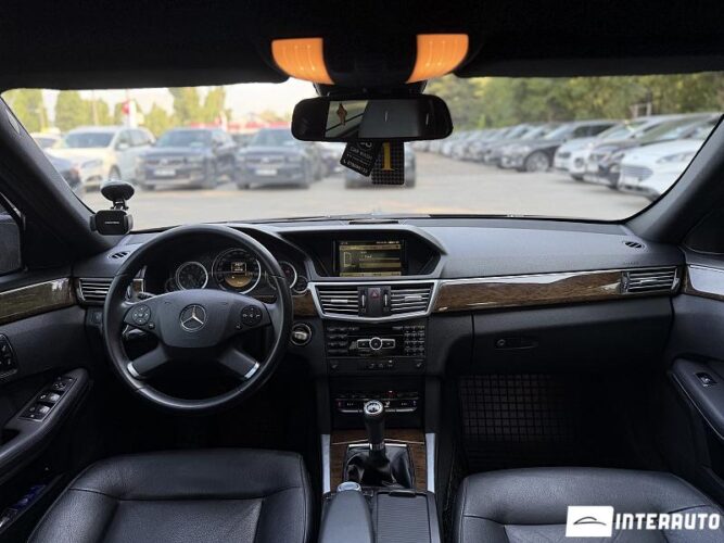 Mercedes E 250 37 mercedes E 250 2012