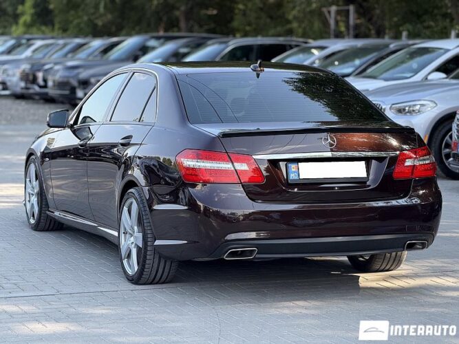 Mercedes E 250 33 mercedes E 250 2012