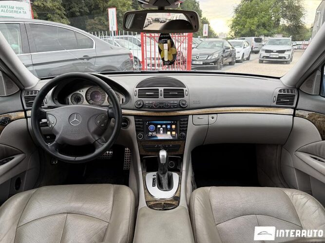 mercedes E 220 2003