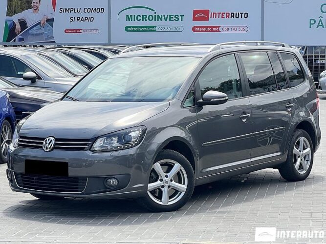 Volkswagen Touran 2014 doar la InterAuto
