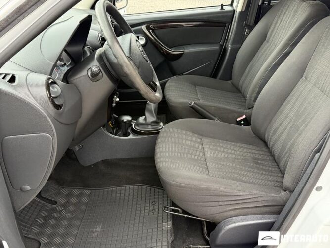 Dacia Duster 32 dacia Duster 2011