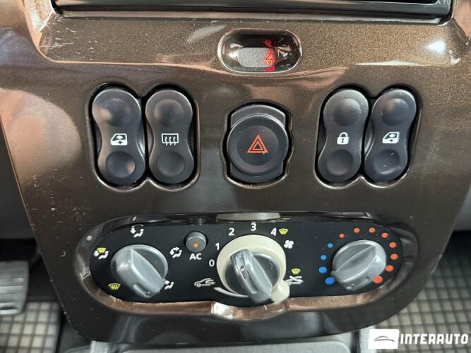 Dacia Duster 36 dacia Duster 2011