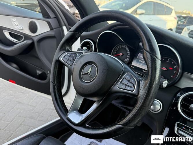 Mercedes C 350e 41 mercedes C 350e 2018